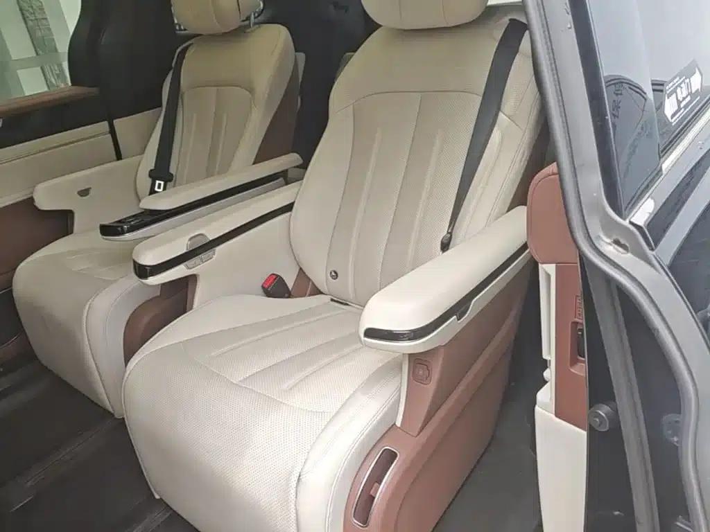 Summer 2025 DM-i 1.5T 180km/h Superior Edition — миниатюра 17