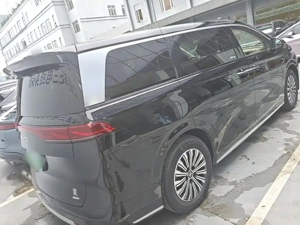 Summer 2025 DM-i 1.5T 180km/h Superior Edition — миниатюра 7