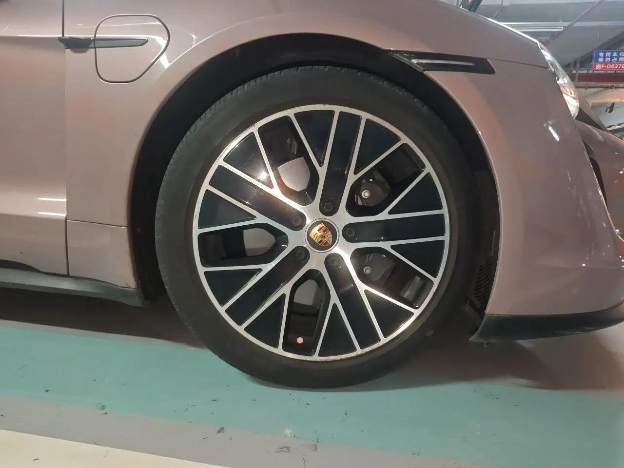 Porsche Taycan 2022-Year Updated Taycan — миниатюра 8