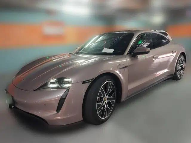 Porsche Taycan 2022-Year Updated Taycan
