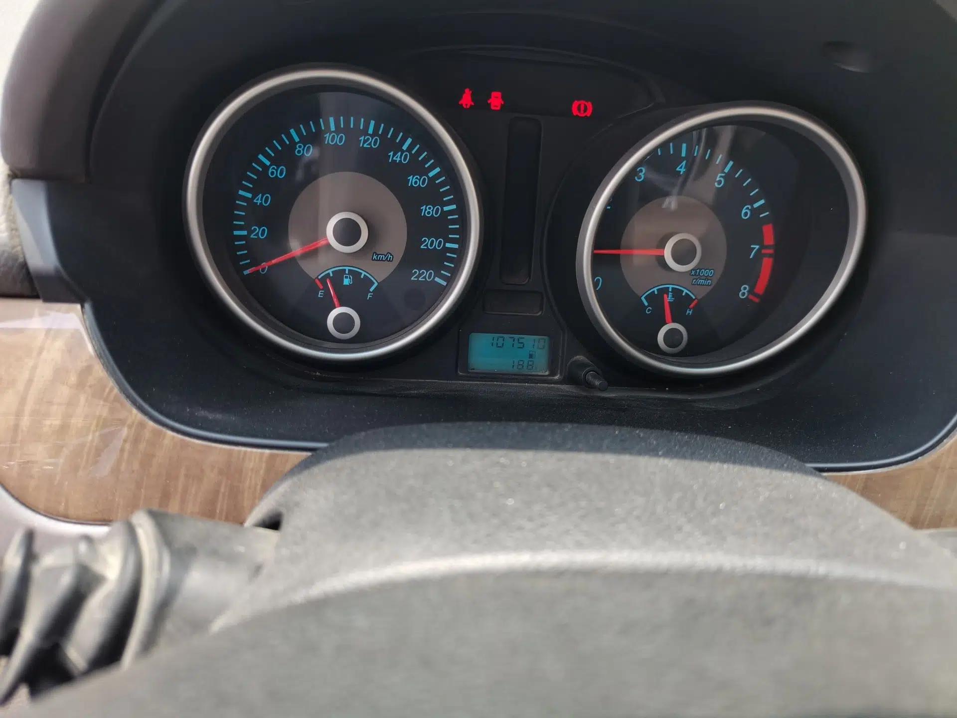 Buick Excelle 2015 1.5L Manual Classic Trim — миниатюра 12