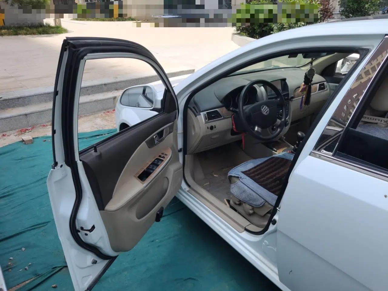 Buick Excelle 2015 1.5L Manual Classic Trim — миниатюра 16