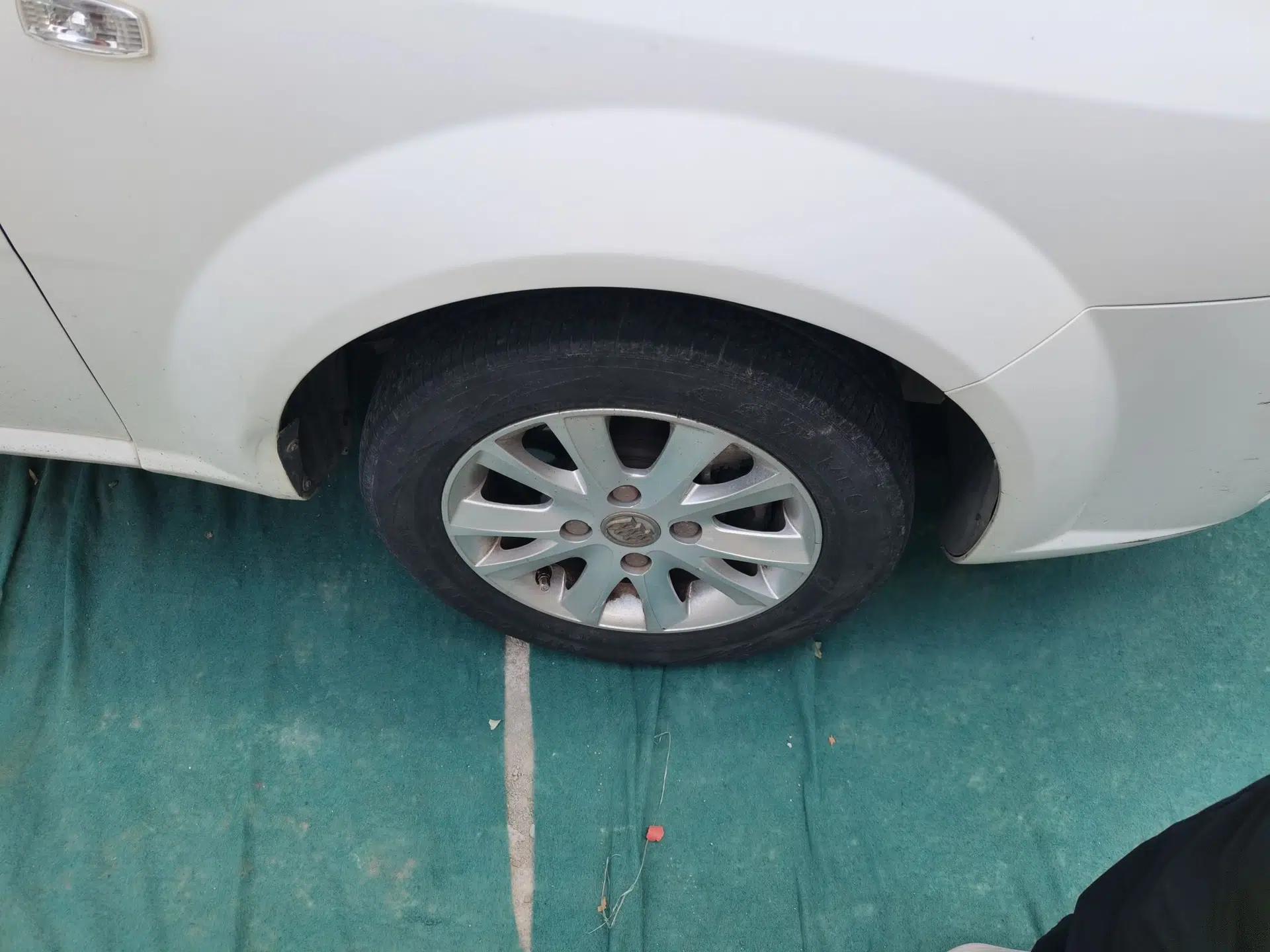 Buick Excelle 2015 1.5L Manual Classic Trim — миниатюра 8