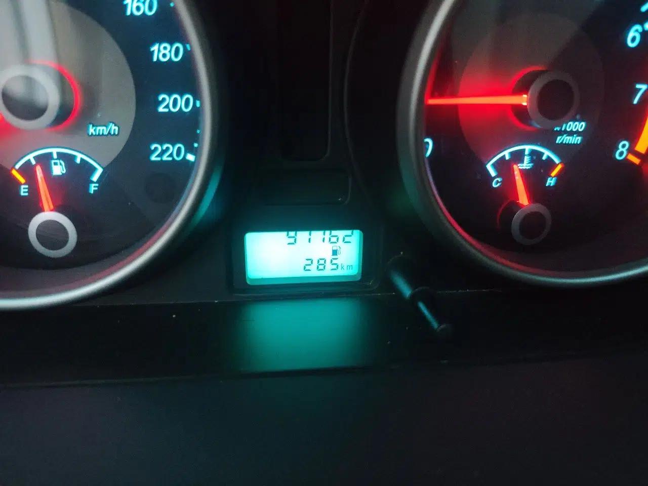 Buick Excelle 2015 1.5L Manual Classic Trim — миниатюра 12
