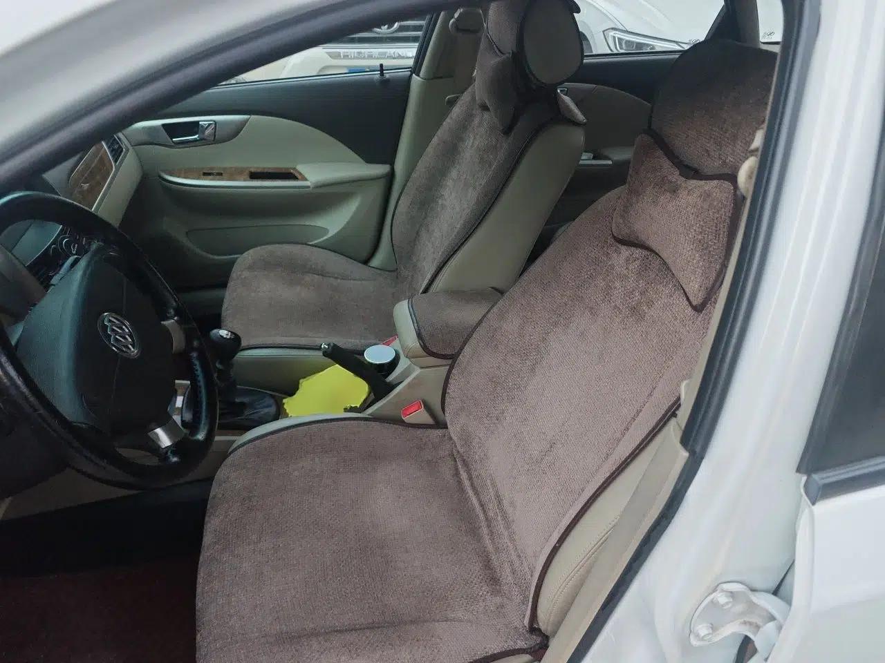 Buick Excelle 2015 1.5L Manual Classic Trim — миниатюра 15
