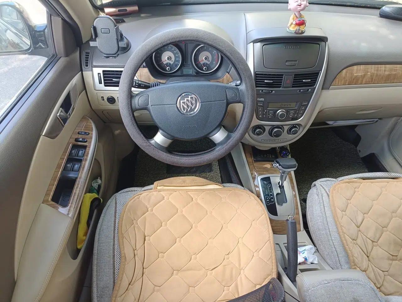 Buick Excelle 2015 1.5L Automatic Classic Model — миниатюра 10