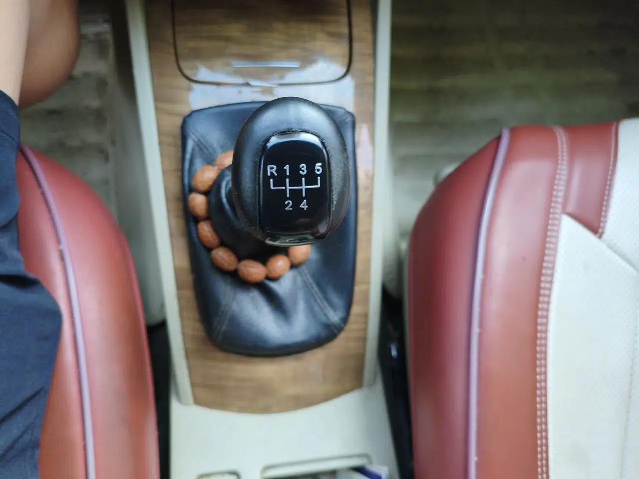 Buick Excelle 2015 1.5L Manual Classic Trim — миниатюра 14