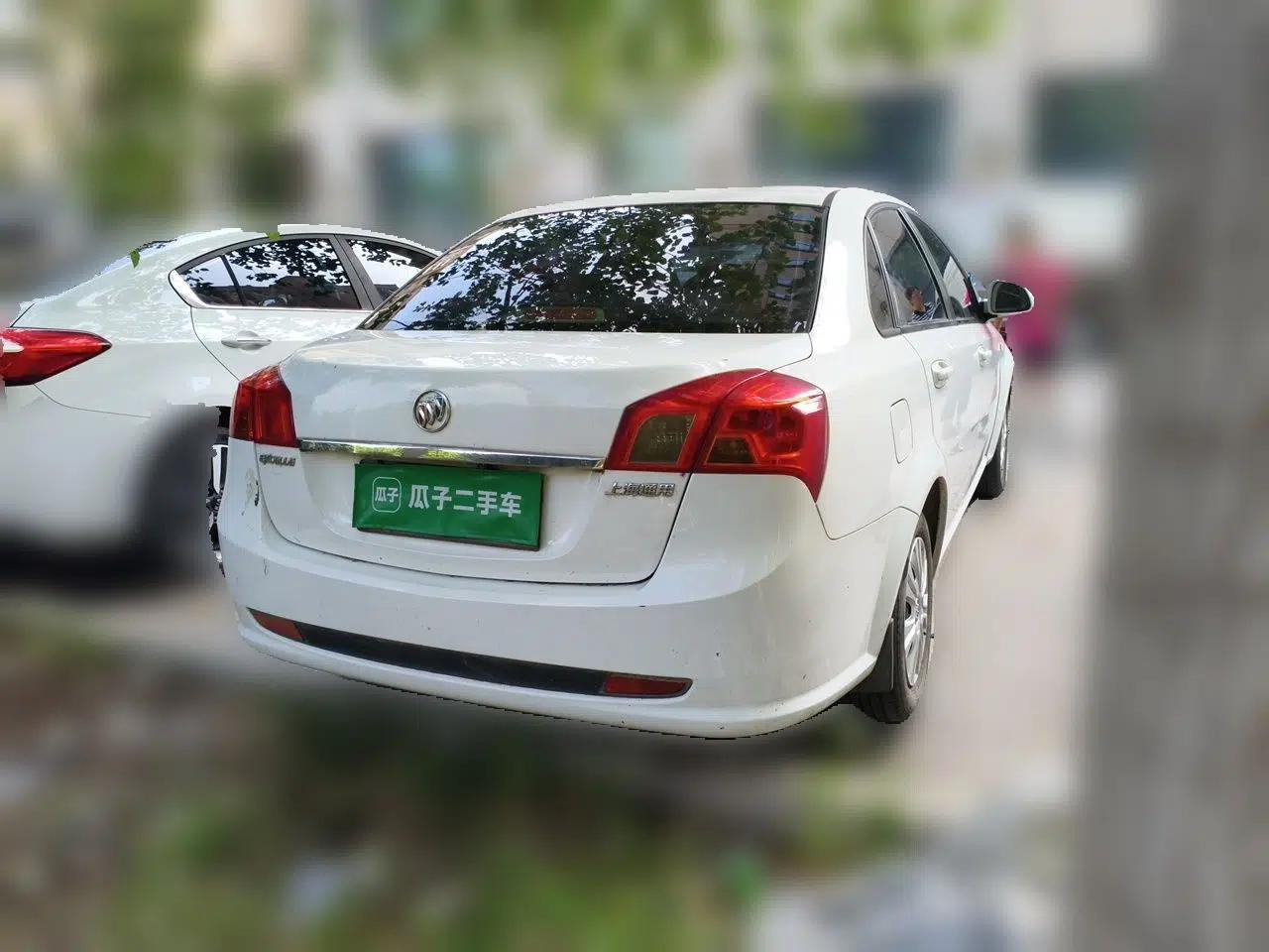 Buick Excelle 2015 1.5L Manual Classic Trim — миниатюра 6
