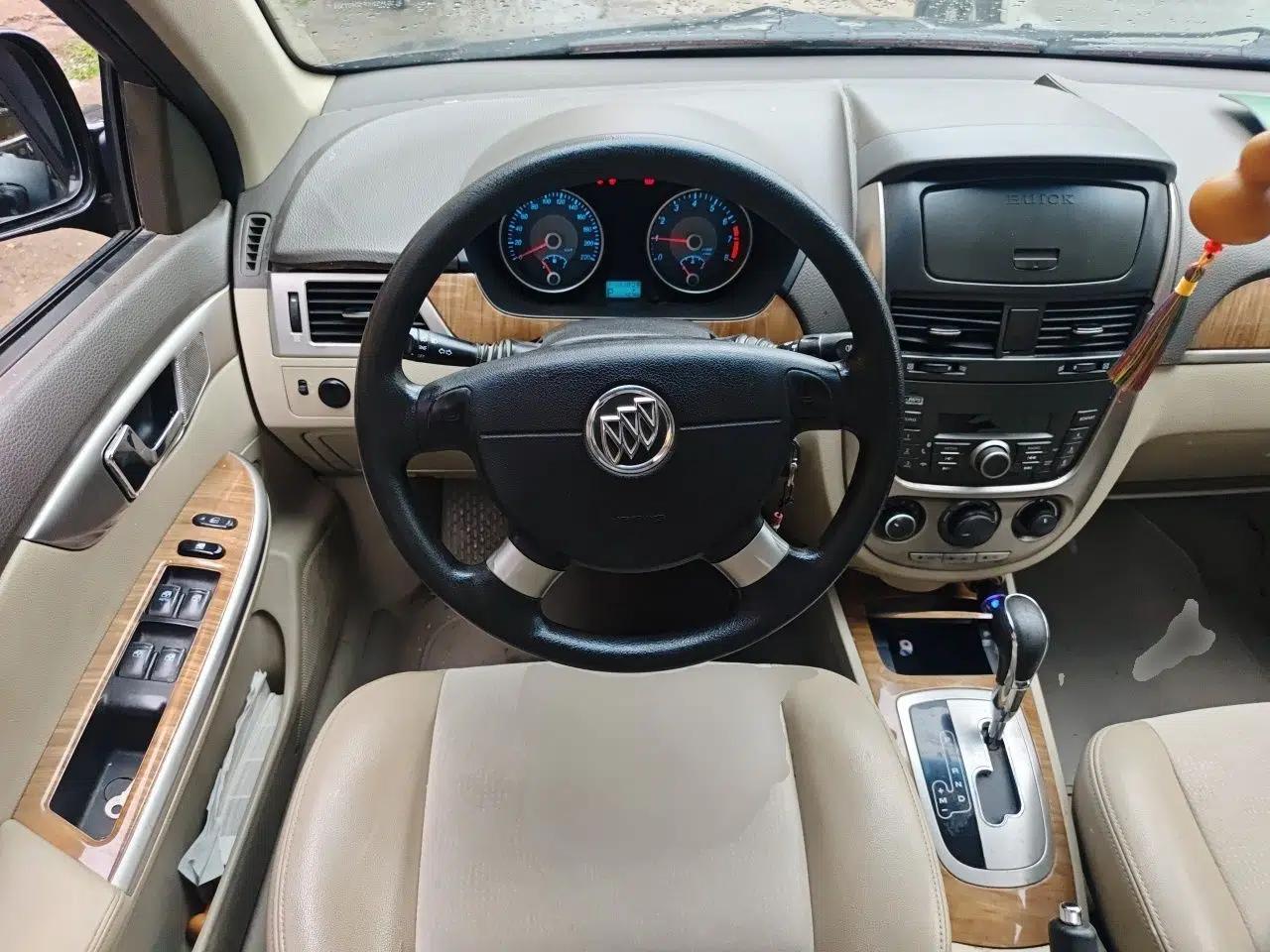 Buick Excelle 2015 1.5L Automatic Classic Model — миниатюра 10