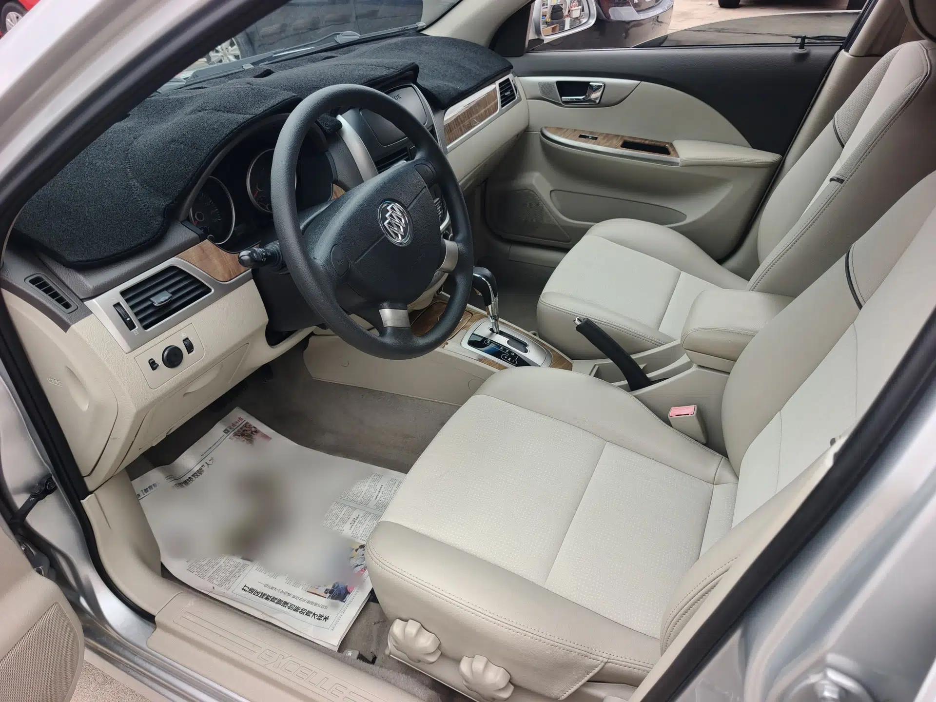 Buick Excelle 2015 1.5L Automatic Classic Model — миниатюра 16