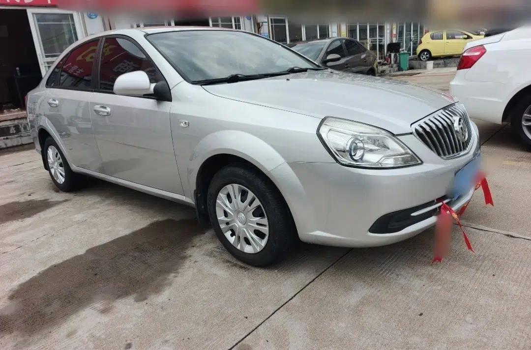 Buick Excelle 2015 1.5L Automatic Classic Model — миниатюра 3