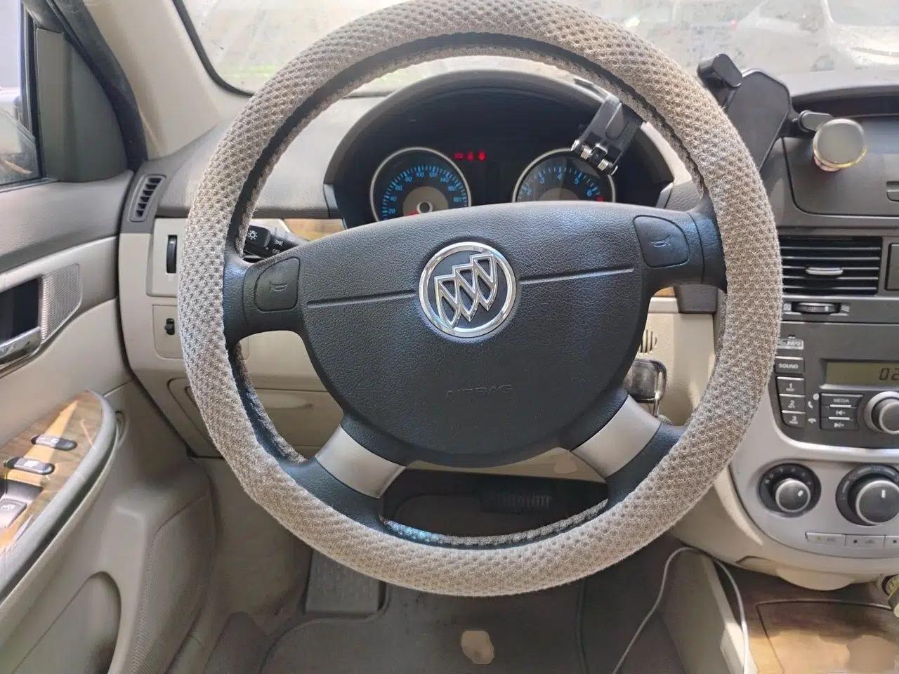 Buick Excelle 2015 1.5L Automatic Classic Model — миниатюра 7
