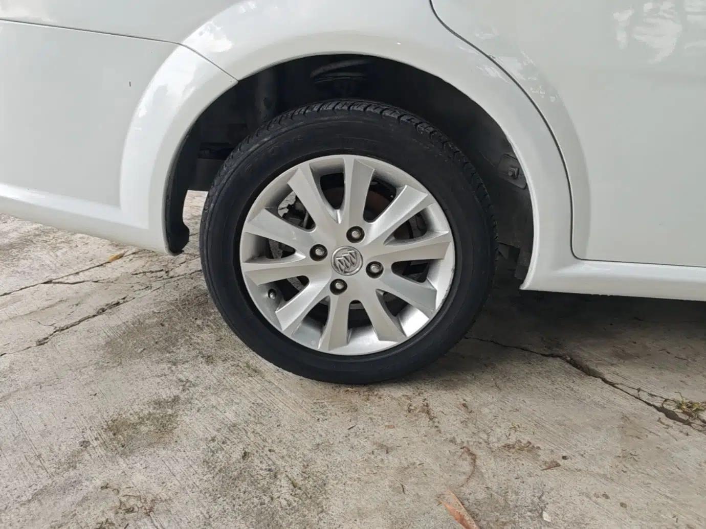 Buick Excelle 2013 1.5L Automatic Luxury Model — миниатюра 11