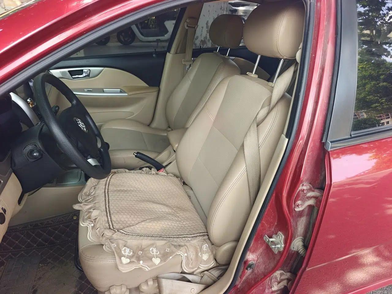 Buick Excelle 2013 1.5L Manual Classic Model — миниатюра 15