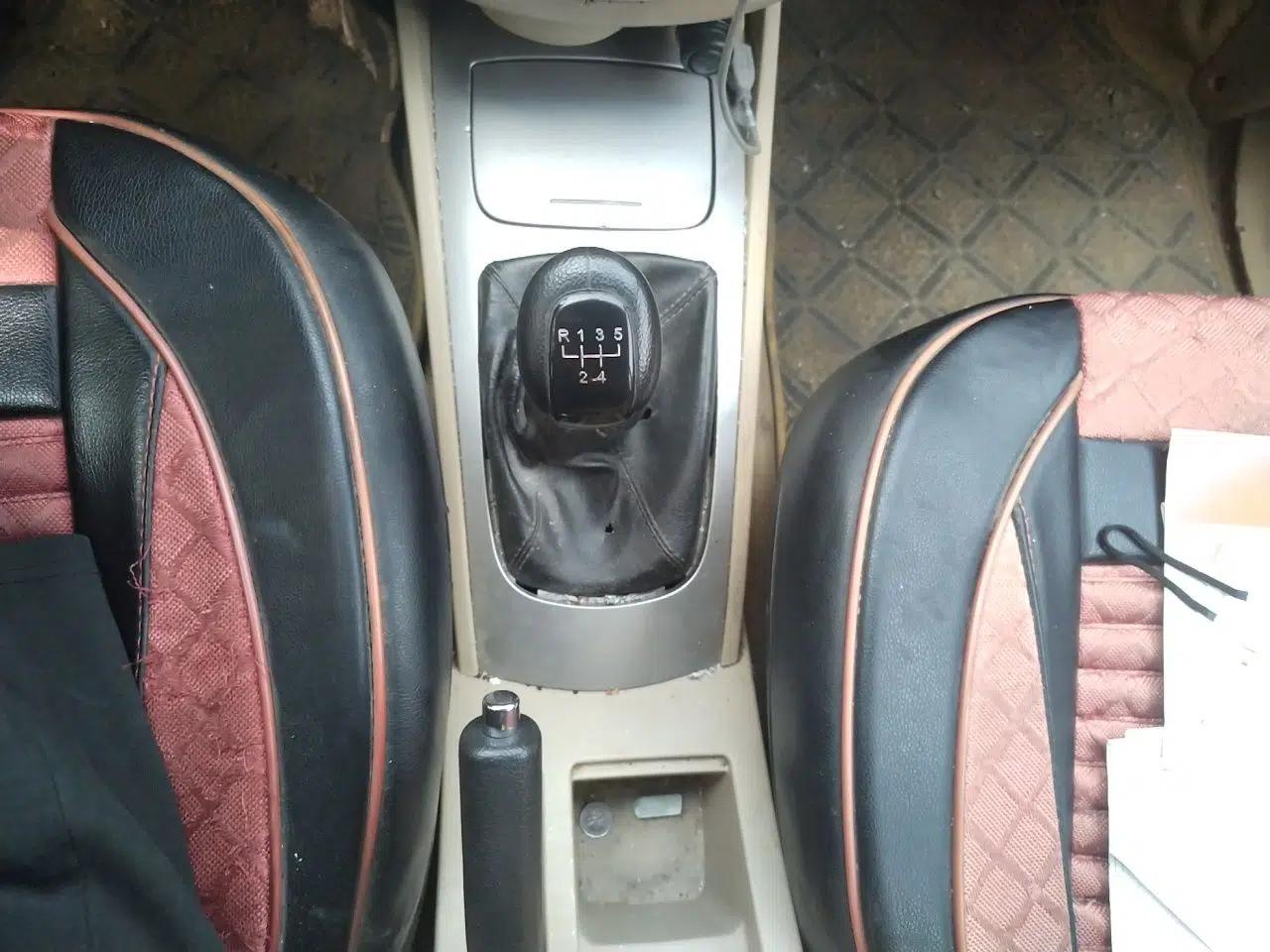 Buick Excelle 2011 1.6 LX-MT — миниатюра 14