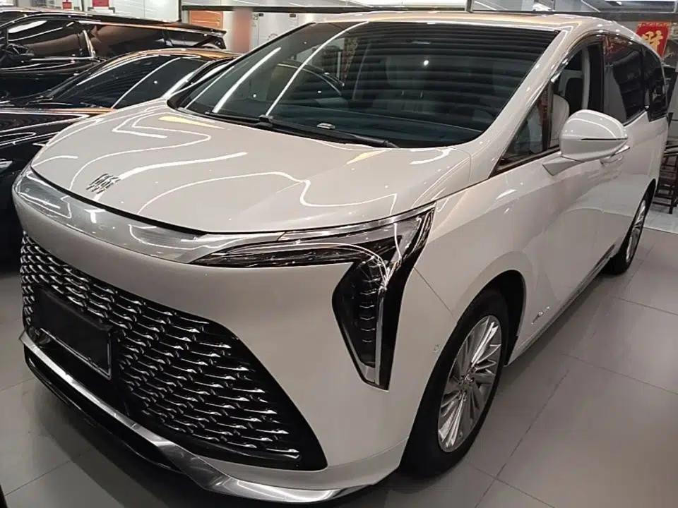 Buick Century 2023 2.0T Six-Seater Yinshi Edition — миниатюра 1