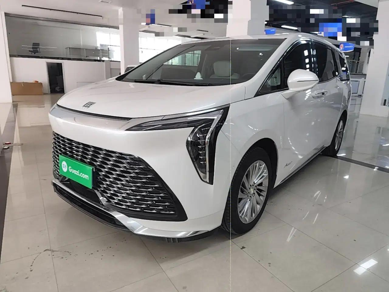 Buick Century 2023 2.0T Six-Seater Yinshi Edition — миниатюра 1