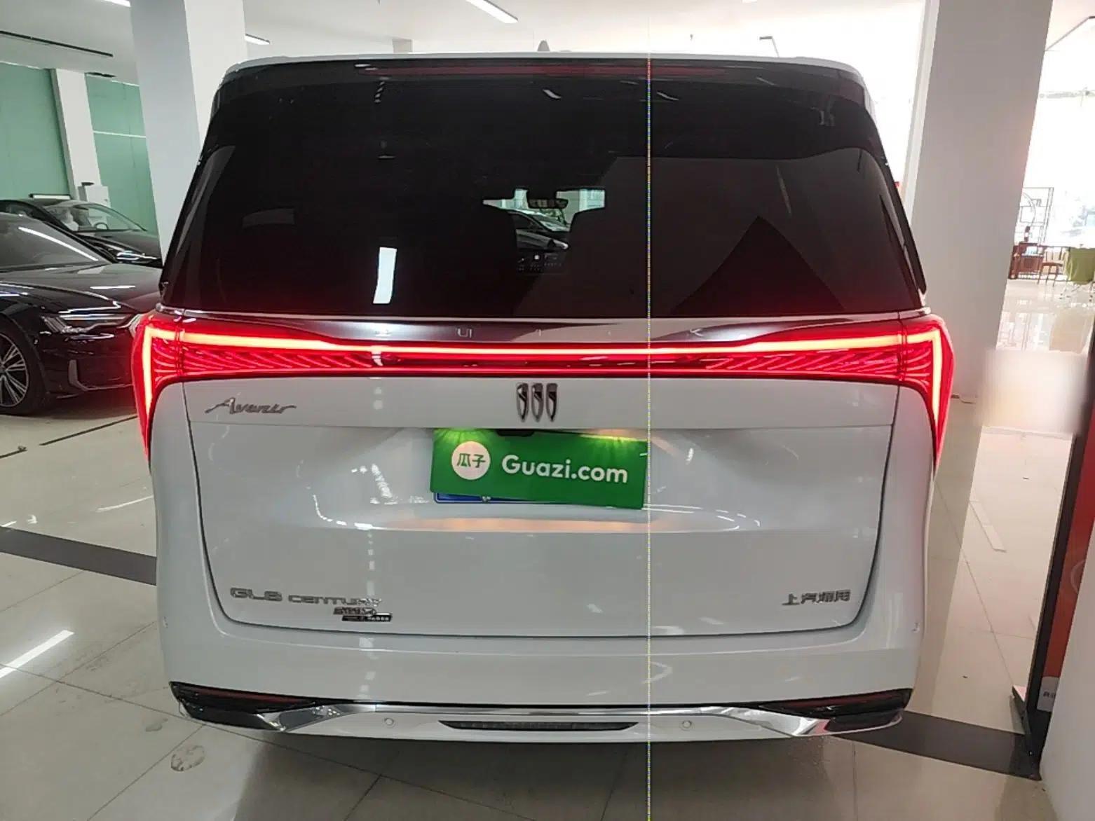Buick Century 2023 2.0T Six-Seater Yinshi Edition — миниатюра 5