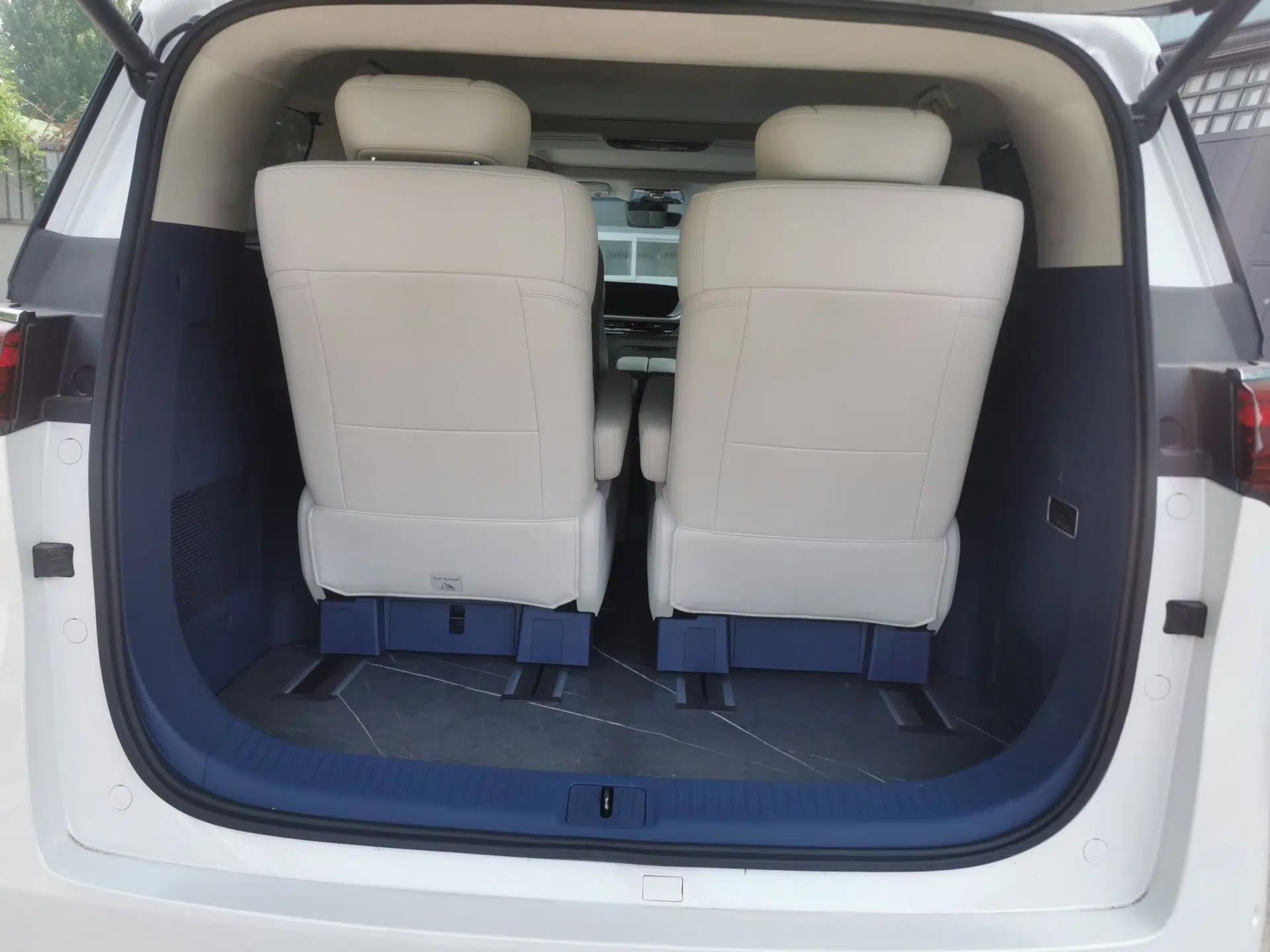 Buick Century 2023 2.0T Six-Seater Yinshi Edition — миниатюра 19