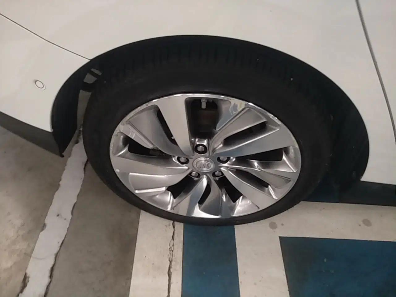 Buick Velite 6 2020 Plug-in Hybrid Connected Smart Model — миниатюра 16