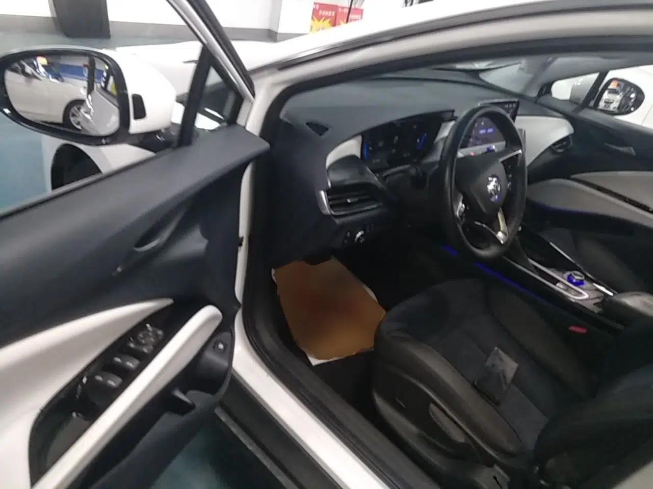 Buick Velite 6 2020 Plug-in Hybrid Connected Smart Model — миниатюра 23