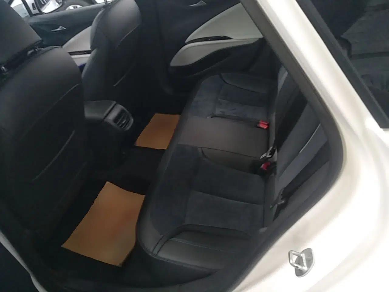 Buick Velite 6 2020 Plug-in Hybrid Connected Smart Model — миниатюра 25