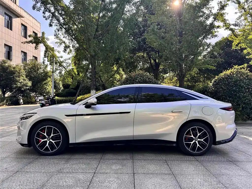 Han L 2025 EV All-Wheel Drive LiDAR Flagship Edition — миниатюра 10