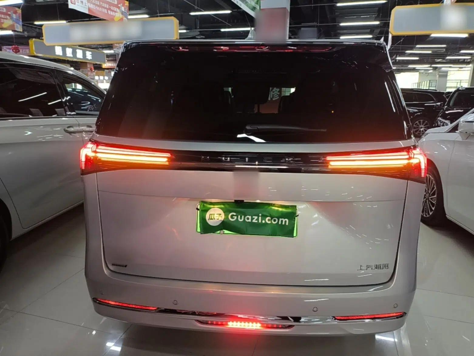 Buick GL8 New Energy 2025 Lu Shang Luxury Edition 7-Seater — миниатюра 5
