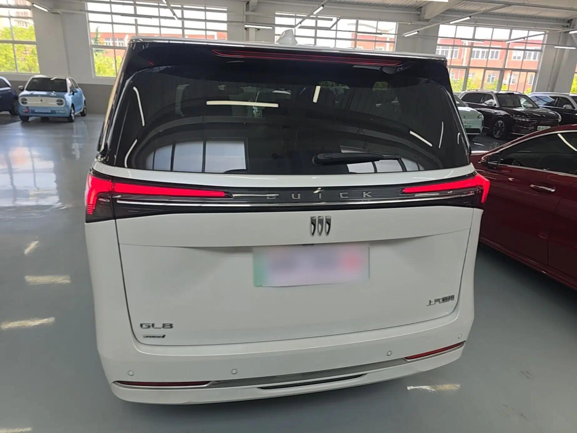 Buick GL8 New Energy 2025 Lu Shang Luxury Edition 7-Seater — миниатюра 5