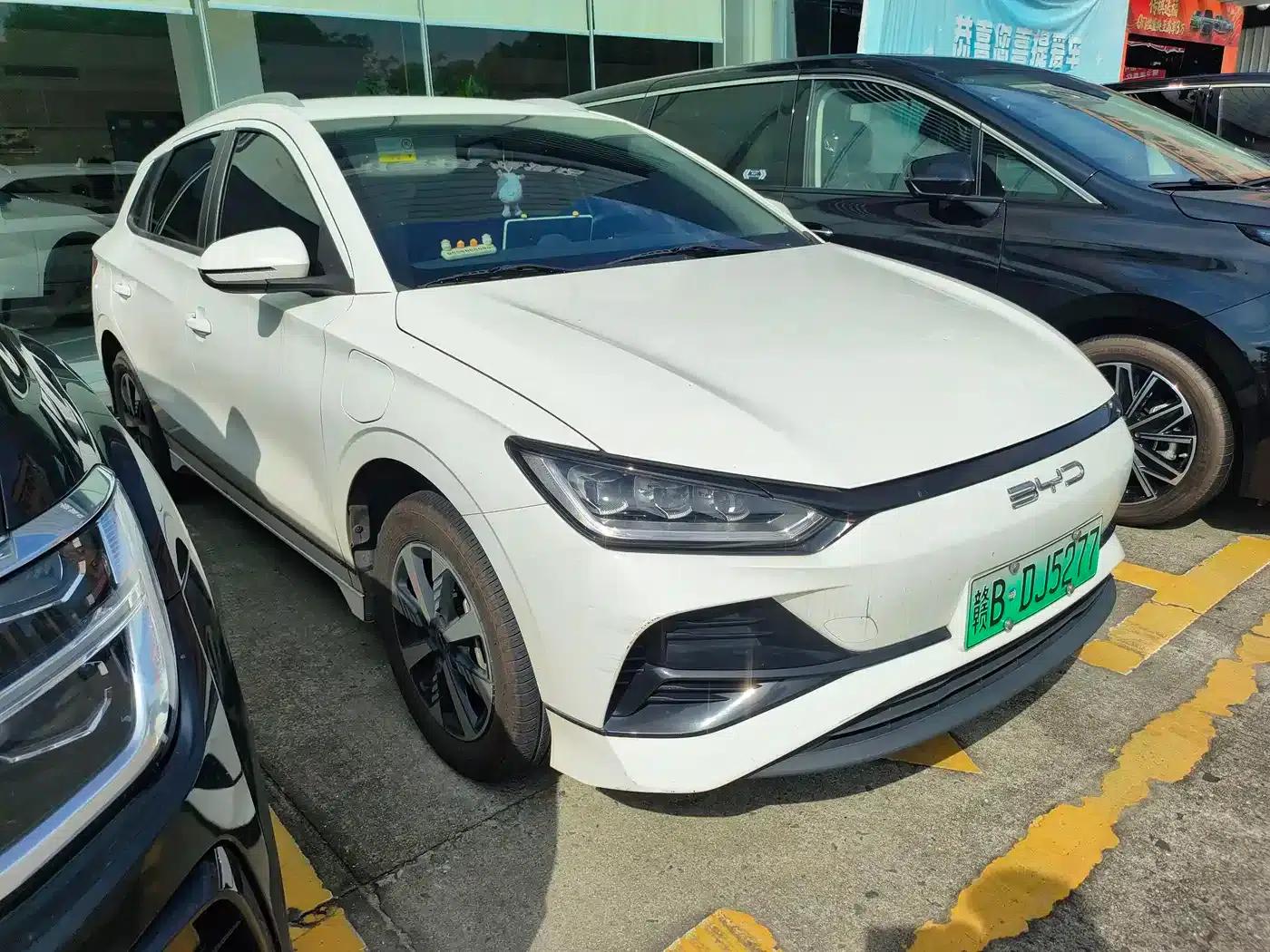 BYD e2 2023 Luxury Edition — миниатюра 3