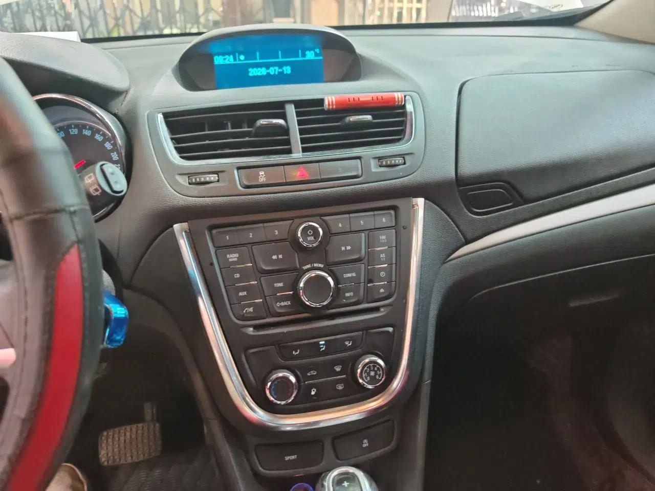 Buick Encore 2015 1.4T Automatic Two-Wheel Drive Urban Elite Version — миниатюра 13