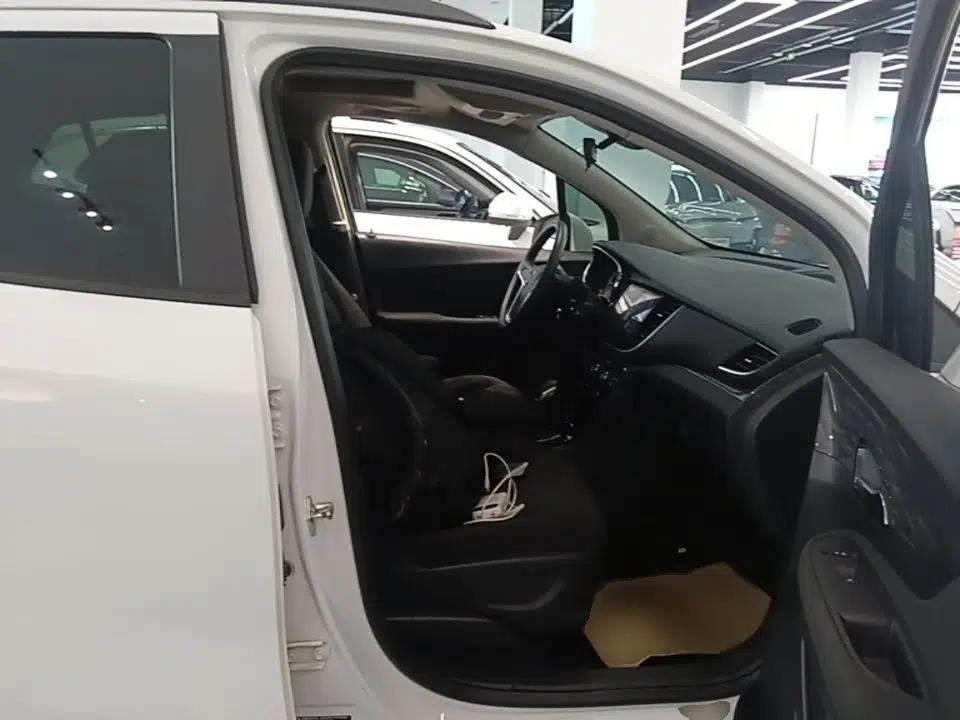 Buick Encore 2017 18T Automatic Two-Wheel Drive Urban Leading Model — миниатюра 19