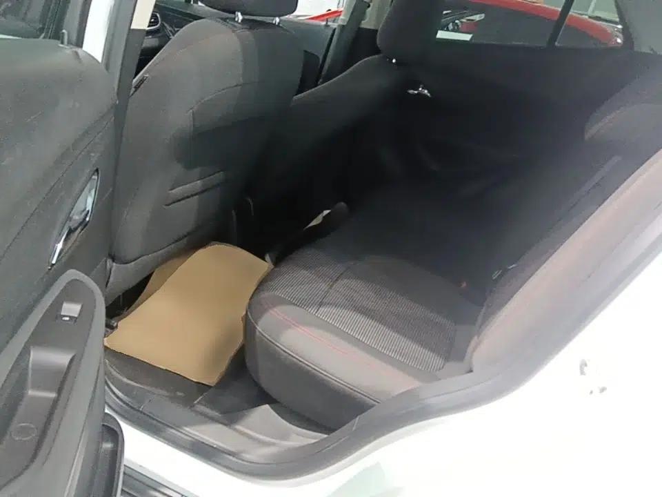 Buick Encore 2017 18T Automatic Two-Wheel Drive Urban Leading Model — миниатюра 20