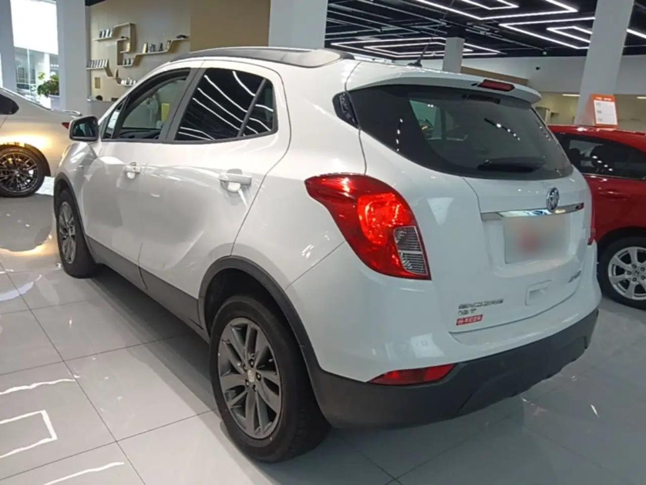 Buick Encore 2017 18T Automatic Two-Wheel Drive Urban Leading Model — миниатюра 4