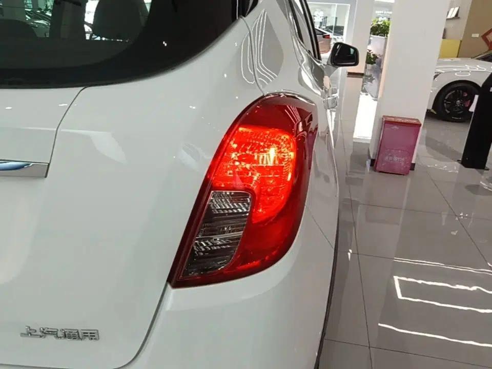 Buick Encore 2017 18T Automatic Two-Wheel Drive Urban Leading Model — миниатюра 9