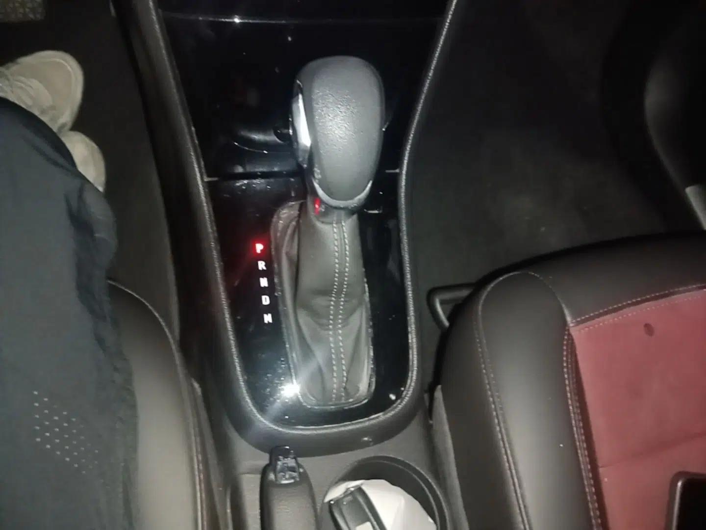 Buick Encore 2016 18T Automatic Two-Wheel Drive Urban Elite Model — миниатюра 21