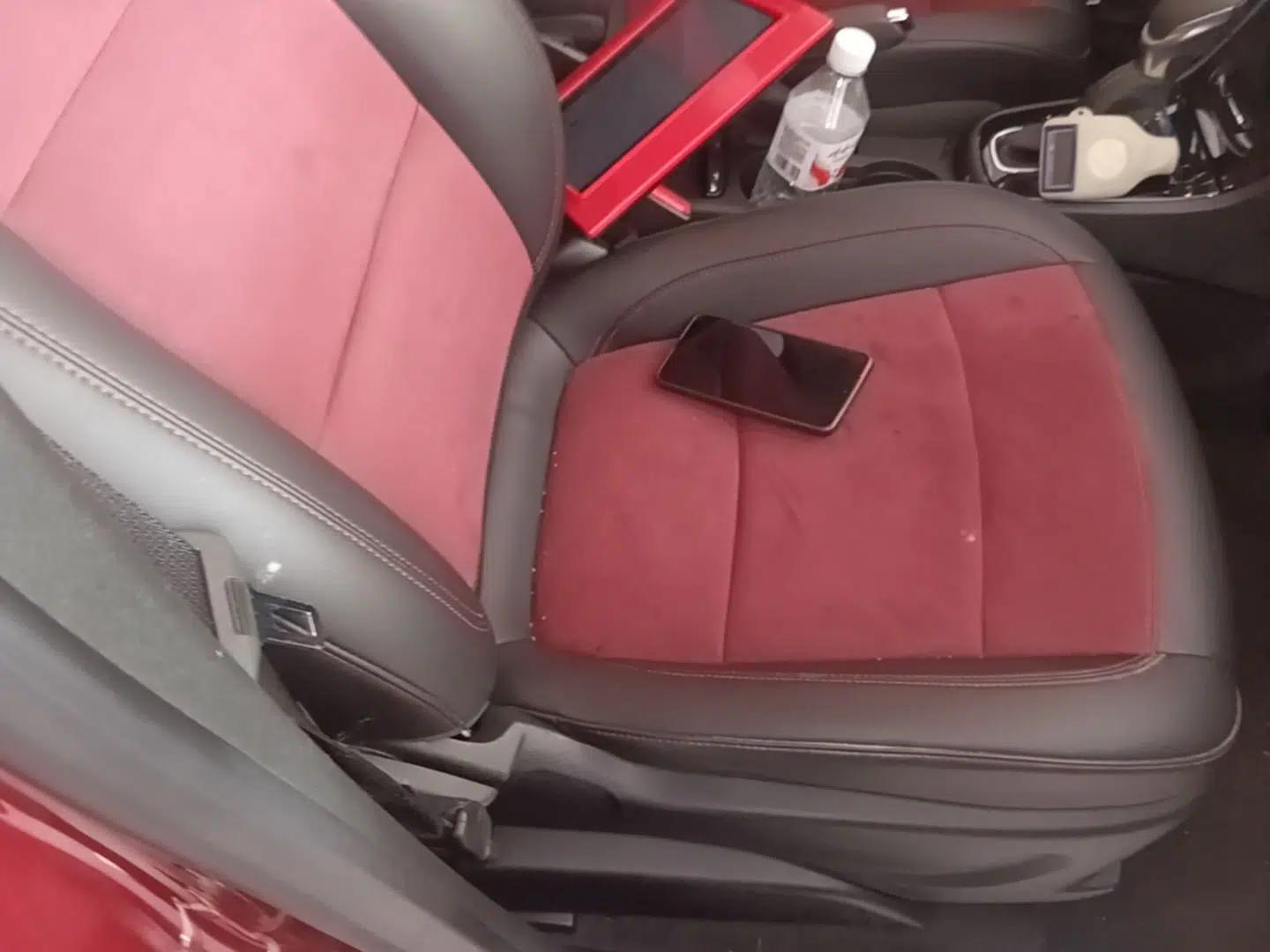 Buick Encore 2016 18T Automatic Two-Wheel Drive Urban Elite Model — миниатюра 24