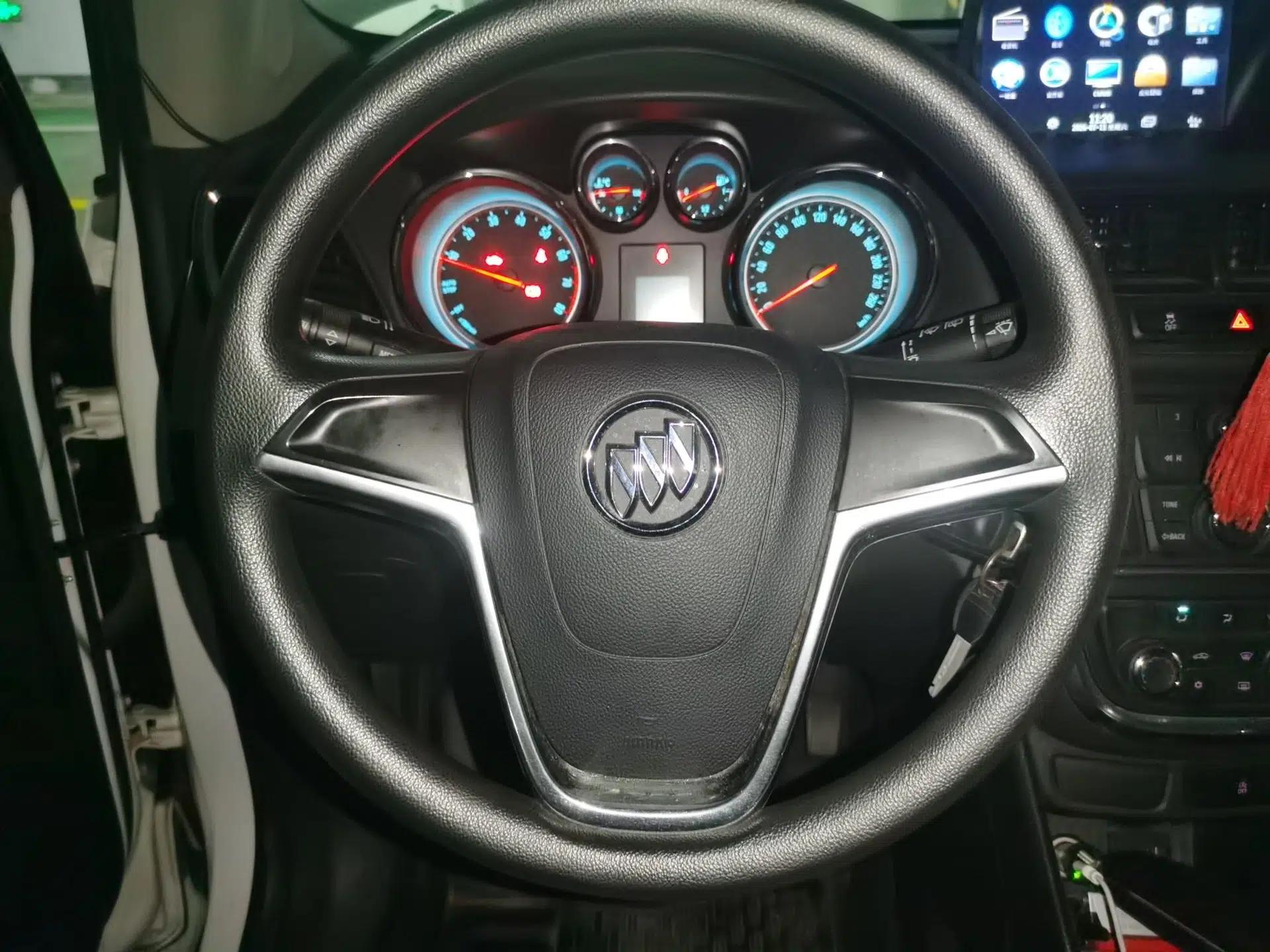 Buick Encore 2015 1.4T Manual Two-Wheel Drive Urban Advanced Model — миниатюра 9