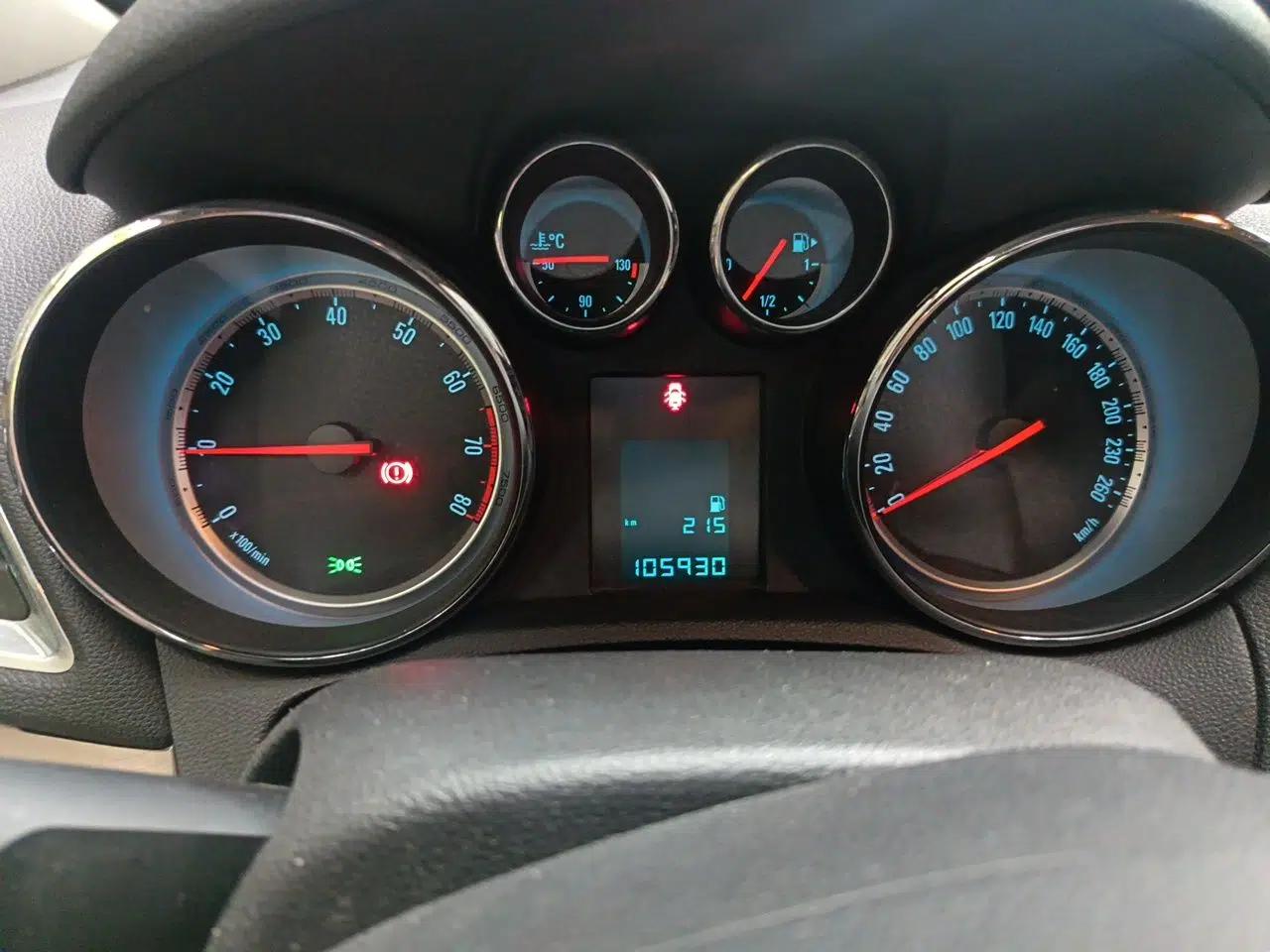 Buick Encore 2014 1.4T Manual Two-Wheel Drive Urban Sport Model — миниатюра 11