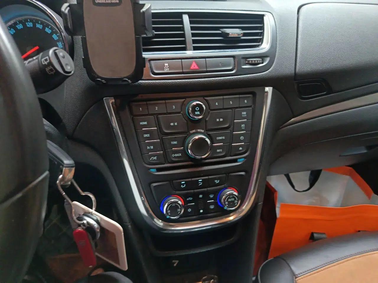 Buick Encore 2014 1.4T Manual Two-Wheel Drive Urban Sport Model — миниатюра 13