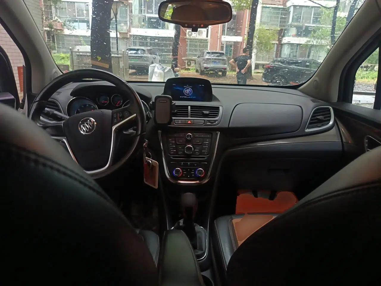 Buick Encore 2014 1.4T Manual Two-Wheel Drive Urban Sport Model — миниатюра 9