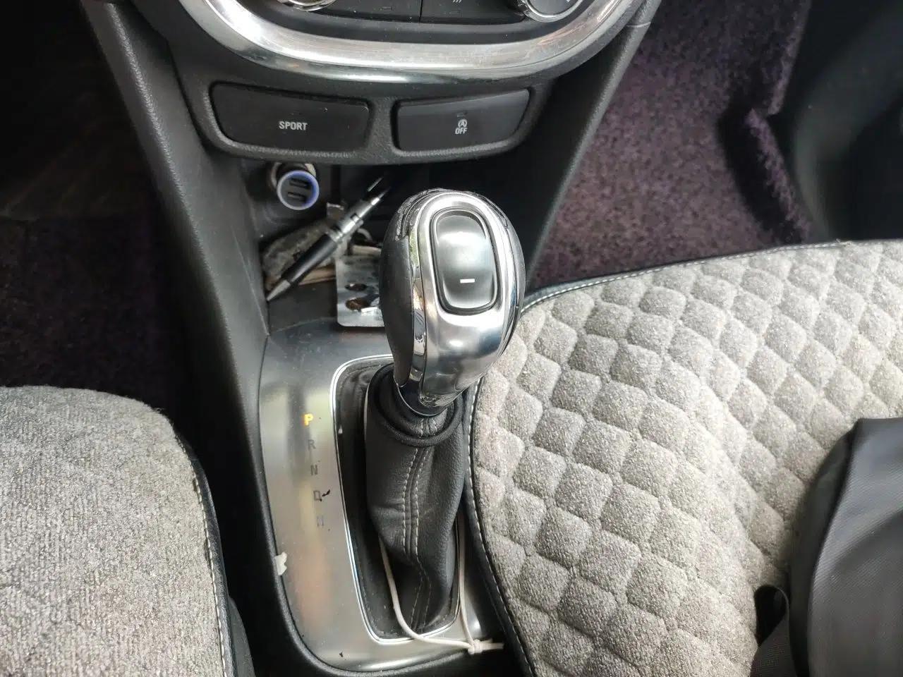 Buick Encore 2015 1.4T Automatic Two-Wheel Drive Urban Elite Version — миниатюра 14