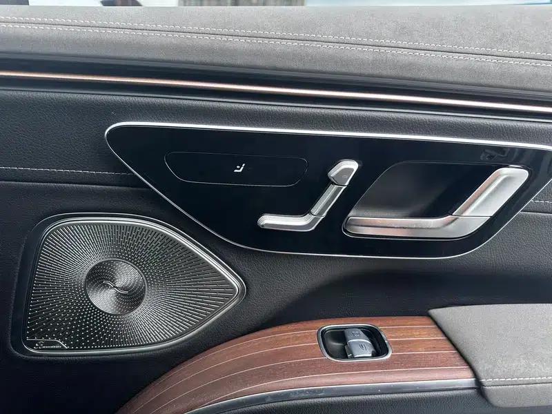 Mercedes-Benz EQS SUV 2023 EQS 450 4MATIC Pioneer Edition — миниатюра 13