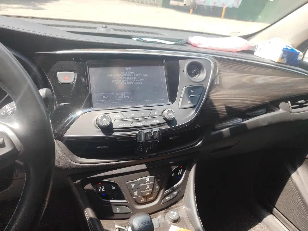 Buick Envision 2018 20T Two-Wheel-Drive Elite Model — миниатюра 13