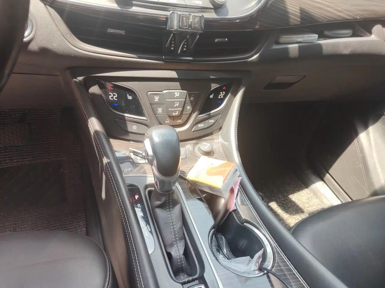 Buick Envision 2018 20T Two-Wheel-Drive Elite Model — миниатюра 14