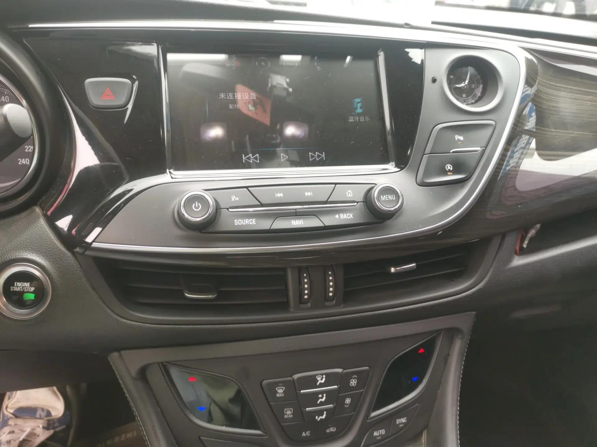 Buick Envision 2018 20T Two-Wheel-Drive Leading Model — миниатюра 13