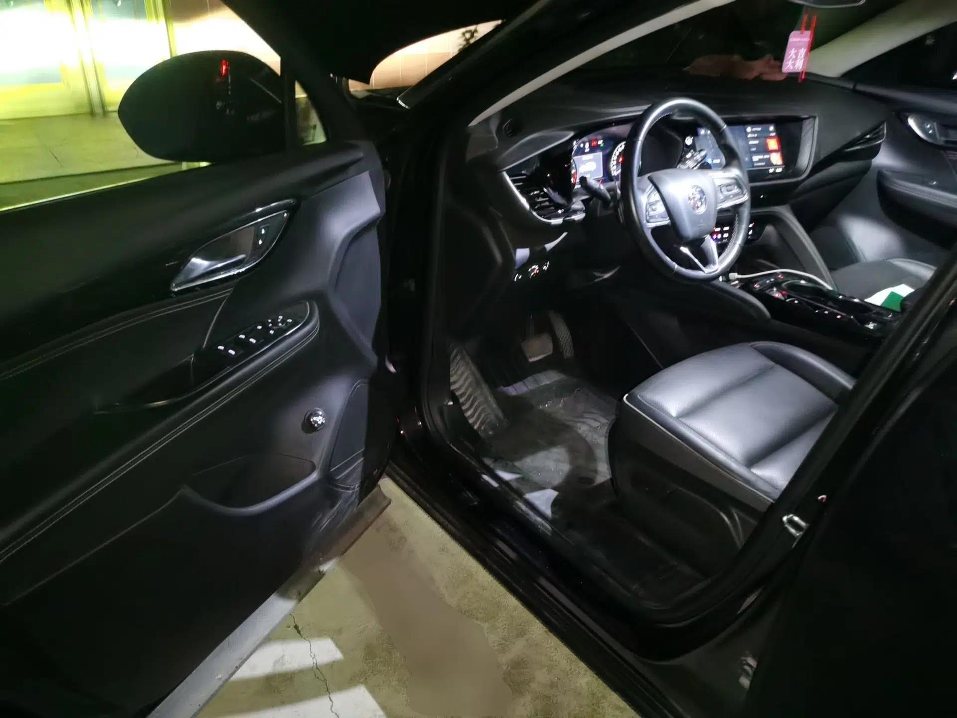 Buick Envision 2023 Encore S 552T Two-Wheel Drive Luxury Model — миниатюра 16
