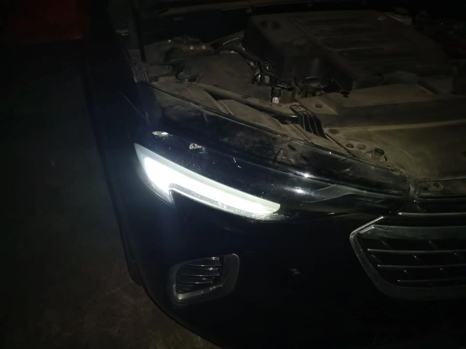 Buick Envision 2023 Encore S 552T Two-Wheel Drive Luxury Model — миниатюра 7
