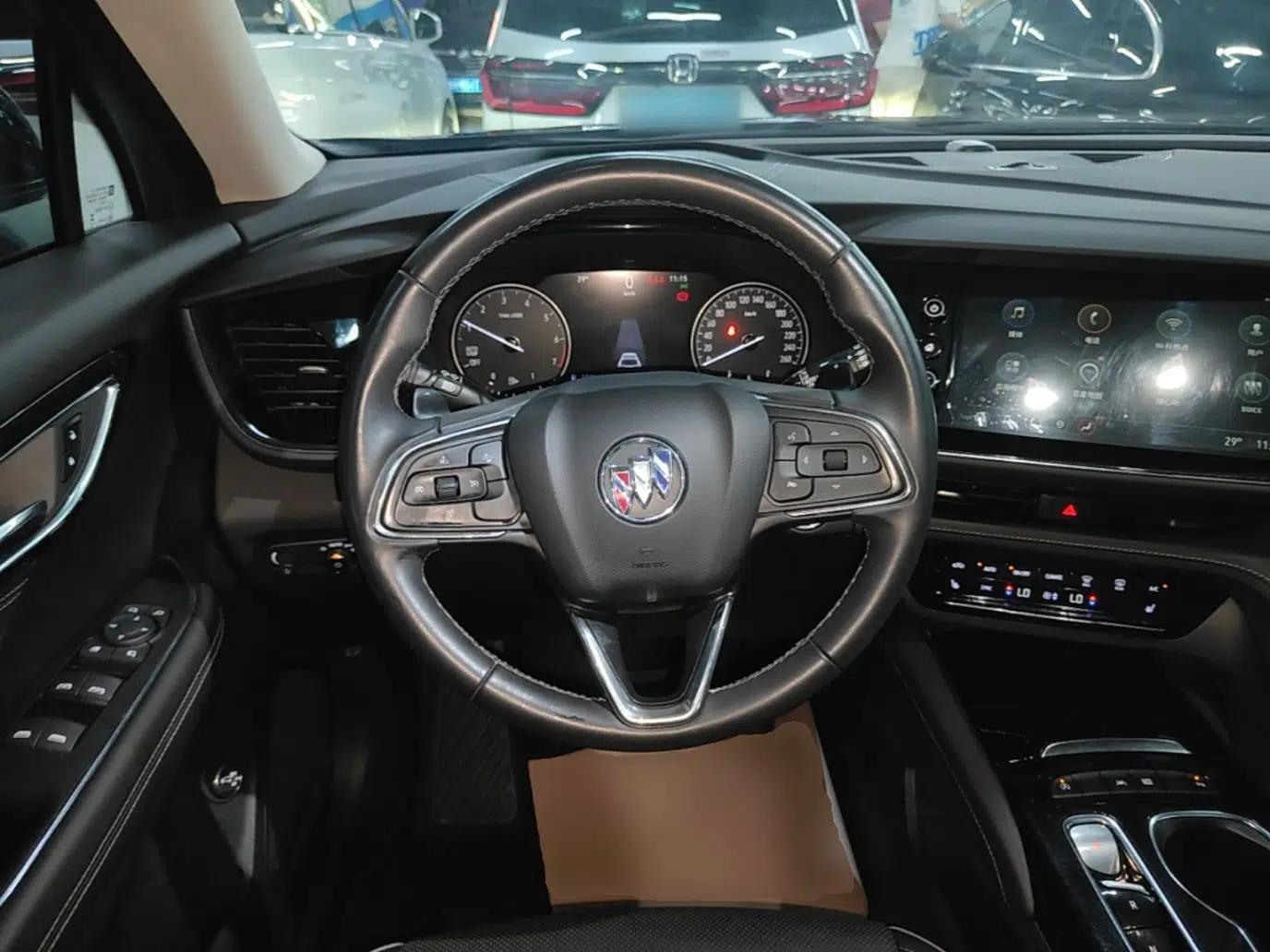 Buick Envision 2023 Encore S 552T Two-Wheel Drive Luxury Model — миниатюра 13