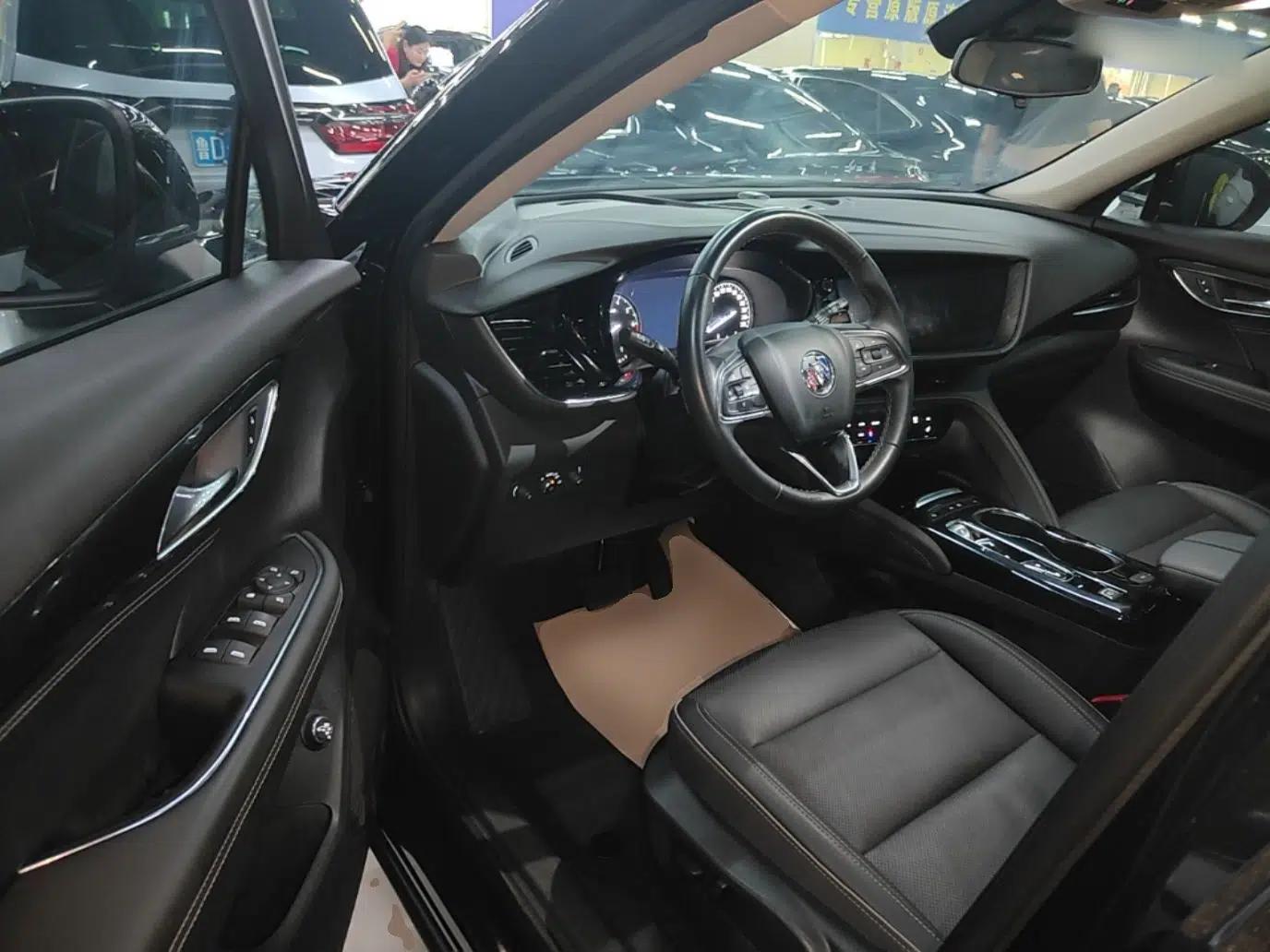 Buick Envision 2023 Encore S 552T Two-Wheel Drive Luxury Model — миниатюра 18
